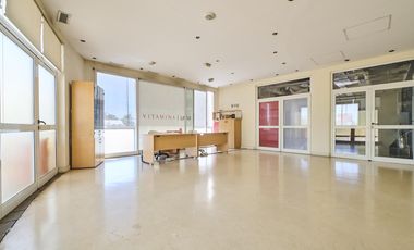 Edificio Comercial en Olivos- Oficinas y Depósito - Panamericana y San lorenzo