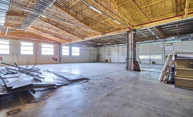 Edificio Comercial en Olivos- Oficinas y Depósito - Panamericana y San lorenzo