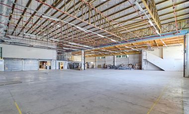 Edificio Comercial en Olivos- Oficinas y Depósito - Panamericana y San lorenzo