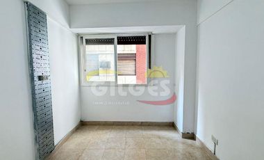 Alquiler de Departamento 2 Ambientes  en Ramos Mejia Excelente Ubicación