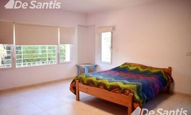 Moderno Chalet 5 ambientes en Colinas Peralta Ramos