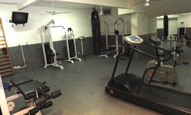 3 AMBIENTES TORRE AMOBLADO CON AMENITIES Y COCHERA FIJA