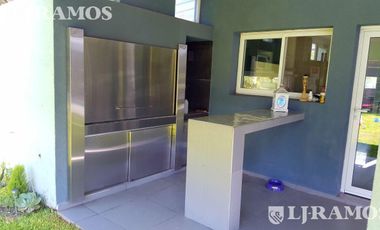 4 DORMITORIOS. AMOBLADA. LOTE INTERNO.