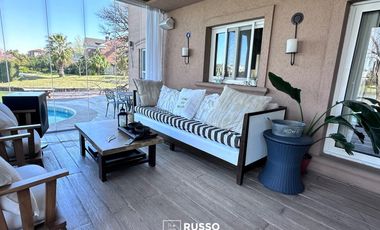 ALQUILER CASA 4 DORM EN SUITE AL LAGO - LOS CASTORES, NORDELTA