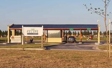 Lote en venta en barrio San Felipe Canning