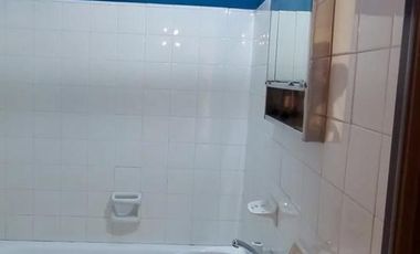 2 amb a mts de la Avda - a 5 del FCGR y de Escalada Ctro - Venta Directa - Apto Credito!!