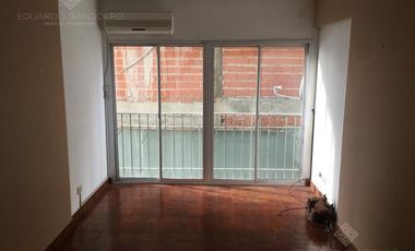 2 amb a mts de la Avda - a 5 del FCGR y de Escalada Ctro - Venta Directa - Apto Credito!!