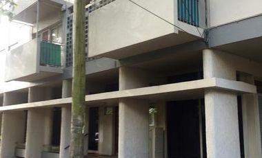 2 amb a mts de la Avda - a 5 del FCGR y de Escalada Ctro - Venta Directa - Apto Credito!!