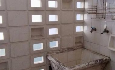 2 amb a mts de la Avda - a 5 del FCGR y de Escalada Ctro - Venta Directa - Apto Credito!!