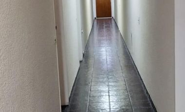 2 amb a mts de la Avda - a 5 del FCGR y de Escalada Ctro - Venta Directa - Apto Credito!!