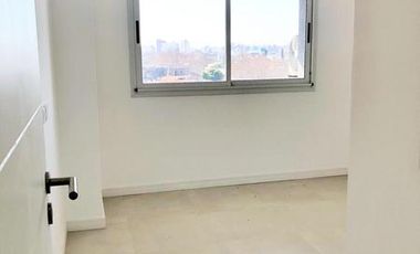 EXCELENTE 2 amb con cochera - Vta Dta - Apto Crédito!!