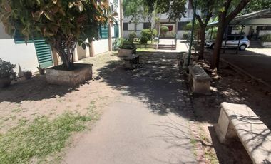 Departamento en alquiler 2 dormitorios con cochera en barrio Pueyrredon