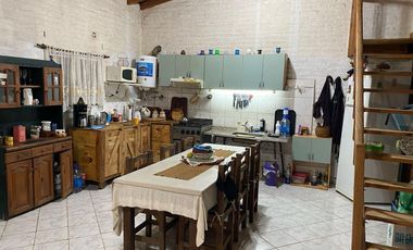 Dos quintas en 33 Orientales - 20 de Junio