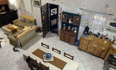 Dos quintas en 33 Orientales - 20 de Junio