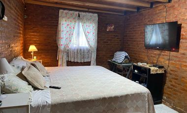 Dos quintas en 33 Orientales - 20 de Junio