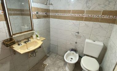 Dos quintas en 33 Orientales - 20 de Junio