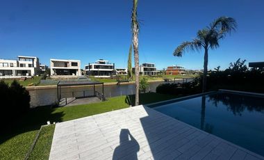 Alquiler Anual Al Rio SIN MUEBLES Barrio El Yacht Nordelta Tigre