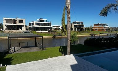 Alquiler Anual Al Rio SIN MUEBLES Barrio El Yacht Nordelta Tigre