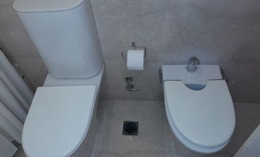 Casa en alquiler en Martinez de Libertador al Rio.