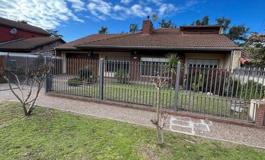 Casa en venta Corimayo Burzaco apta credito!!!