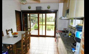 Funcional Casa Americana c/gran Parque - Bo. Abierto Green Hills - Ing. Maschwitz - Escobar