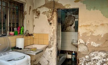 Casa a Reciclar en buen barrio residencial - Venta Directa!!