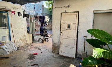 Casa a Reciclar en buen barrio residencial - Venta Directa!!