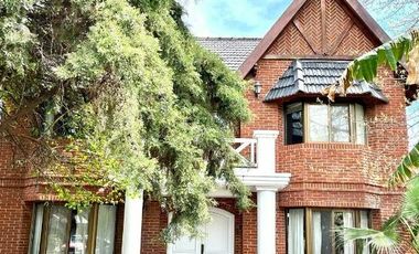 CASA AL GOLF  EN ALQUILER 5 AMB - C/ PILETA - SAINT THOMAS NORTE - CANNING