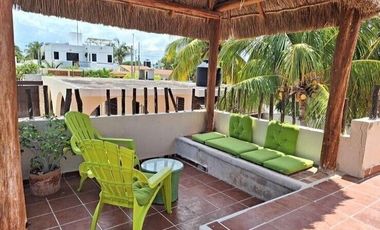 Casa en segunda fila de la playa en venta en Chelem