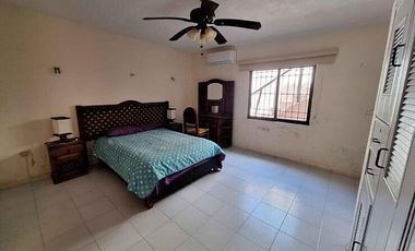 Casa en segunda fila de la playa en venta en Chelem