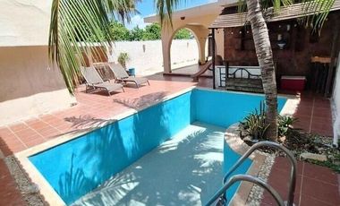 Casa en segunda fila de la playa en venta en Chelem