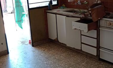 CASA VENTA 3 DORMITORIOS AMPLIOS AMBIENTES FISHERTON