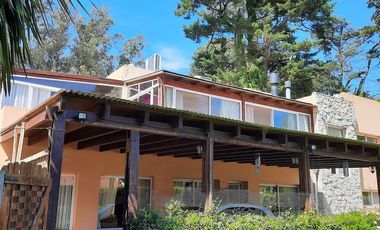 Casa de Lujo 5 ambientes en pleno Bosque de Peralta Ramos