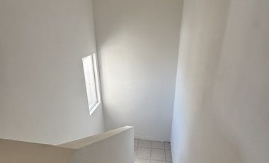 CASA EN RENTA JARDINES DE CHAPULTEPEC 4 RECAMARAS