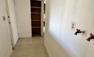 CASA EN RENTA JARDINES DE CHAPULTEPEC 4 RECAMARAS