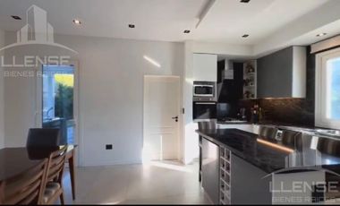 Casa 6 ambientes en Venta - TOMA PERMUTAS - Nuevo Quilmes