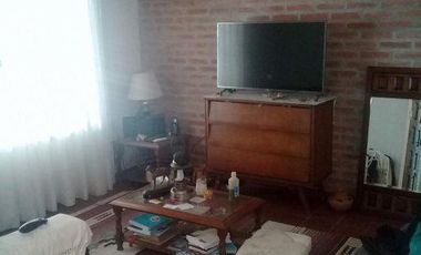Duplex a mts de la Avda y del FCGR - Venta Directa  - Acepta permuta x menor valor