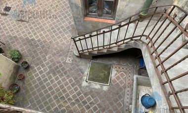 Venta Casa 5 Ambientes Agronomia Local