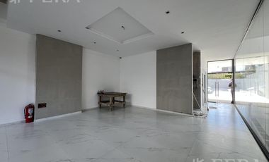 Venta de piso 4 ambientes con balcón aterrazado en Quilmes