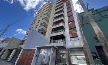 Venta de piso 4 ambientes con balcón aterrazado en Quilmes