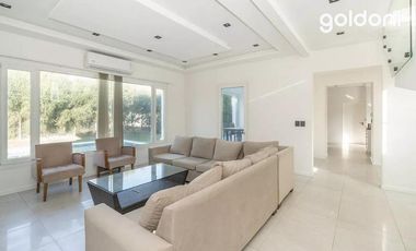 Casa 3 dormitorios con piscina