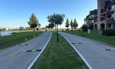 OPORTUNIDAD LOTE A LA LAGUNA - 900M2- CIUDAD NAUTICA EL PRINCIPADO - CANNING