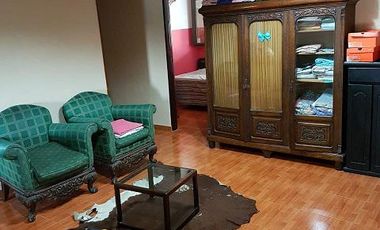 Casa de 5 dormitorios - con pileta - Quincho - Cava para vinos - Funes