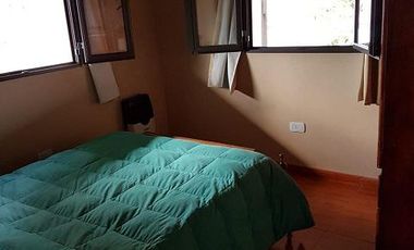 Casa de 5 dormitorios - con pileta - Quincho - Cava para vinos - Funes