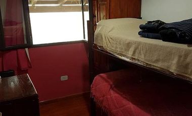 Casa de 5 dormitorios - con pileta - Quincho - Cava para vinos - Funes