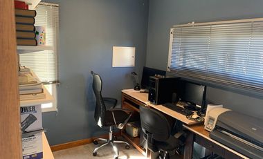 Casa 4 dormitorios y escritorio en dos plantas. Nueva