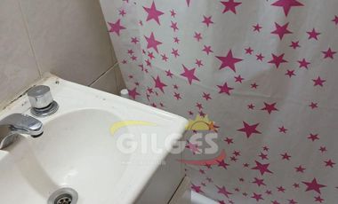 Venta de Departamento 2 Ambientes en Villa Luzuriaga  Con Balcón al Frente en muy buen estado