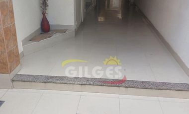 Venta de Departamento 2 Ambientes en Villa Luzuriaga  Con Balcón al Frente en muy buen estado