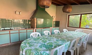 Casa en  venta, dos plantas en Quilmes Residencial- APTA CREDITO