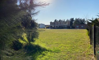 Lote en venta en el Barrio Malibu Canning